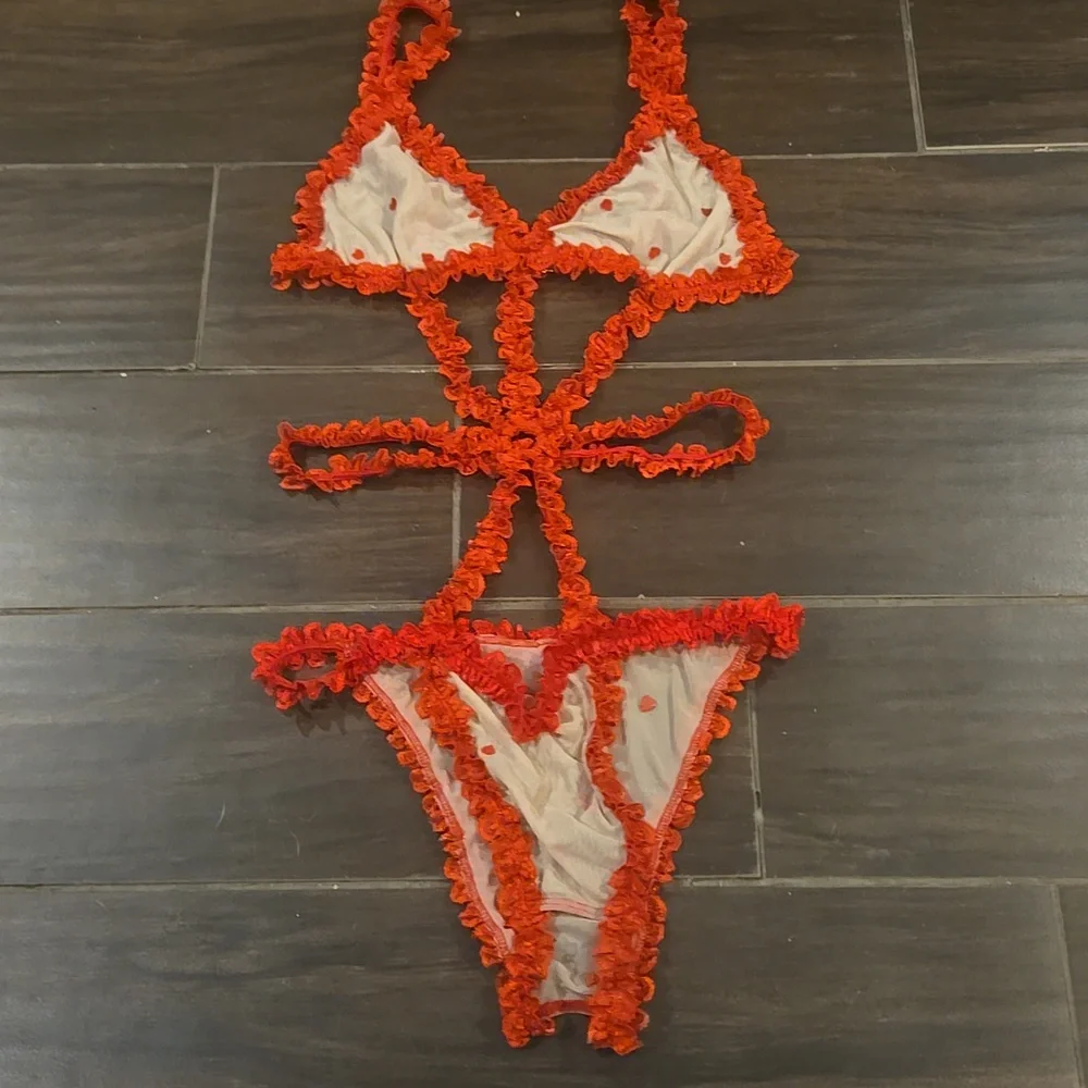 RARE Biege Mesh And Red Hearts W/ Lace Intimate NWOT - Picture 2 of 4